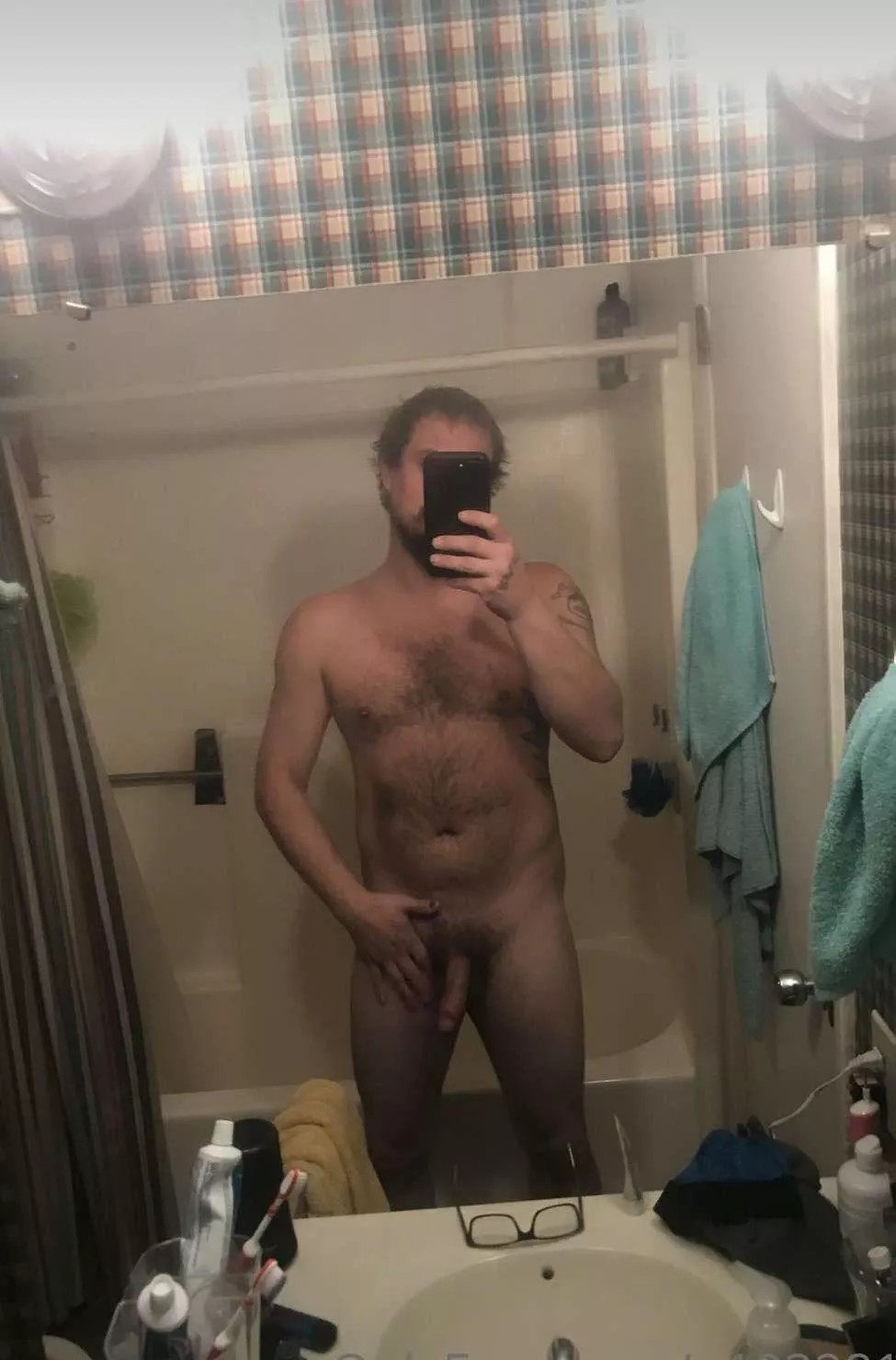 38 5”11 187 😈😈 posted by ContributionKey9323