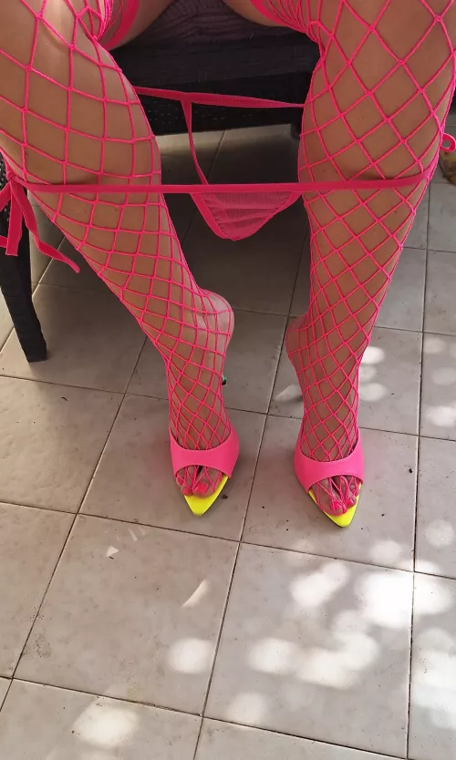 Barbie girl [F](OC) by oksanasexyfeet