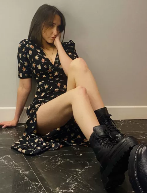 Boots make this image swagger by Lexi-Diamondxo