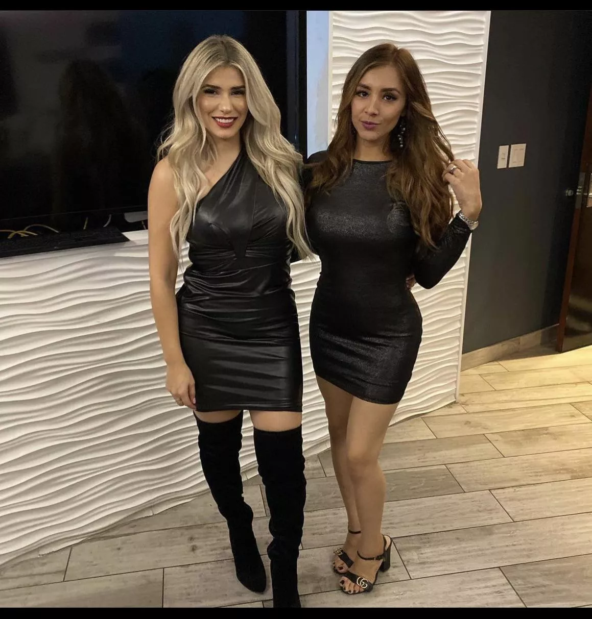 Boots or heels posted by Chaturbater1