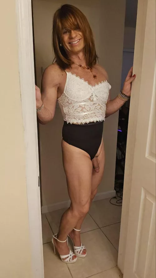 born to be a bottom by GasliberaXs7L