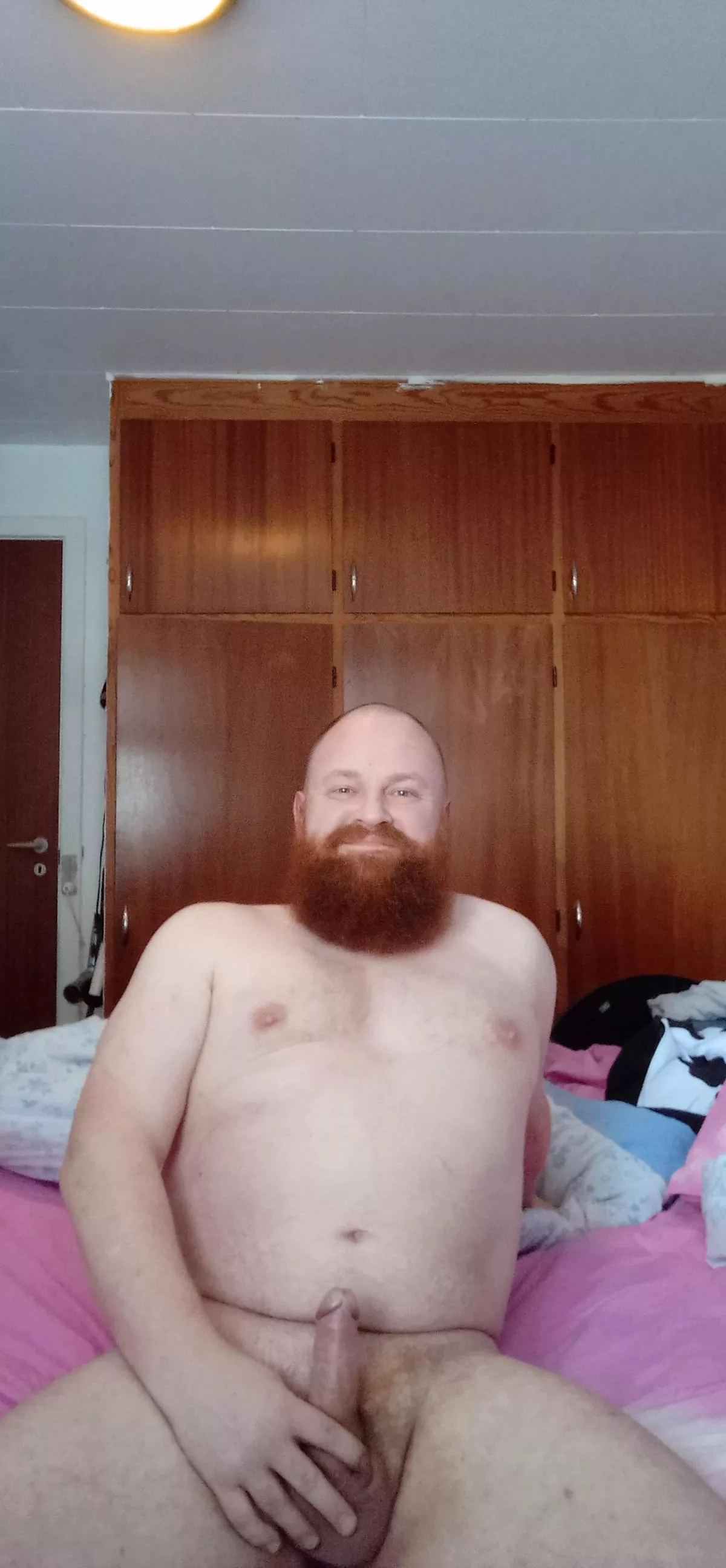 Come join me in bed 🤗😘 posted by Larsadk