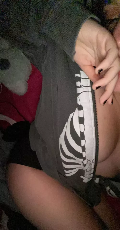 first post since i’m back. hope you still find me attractive by cassytill