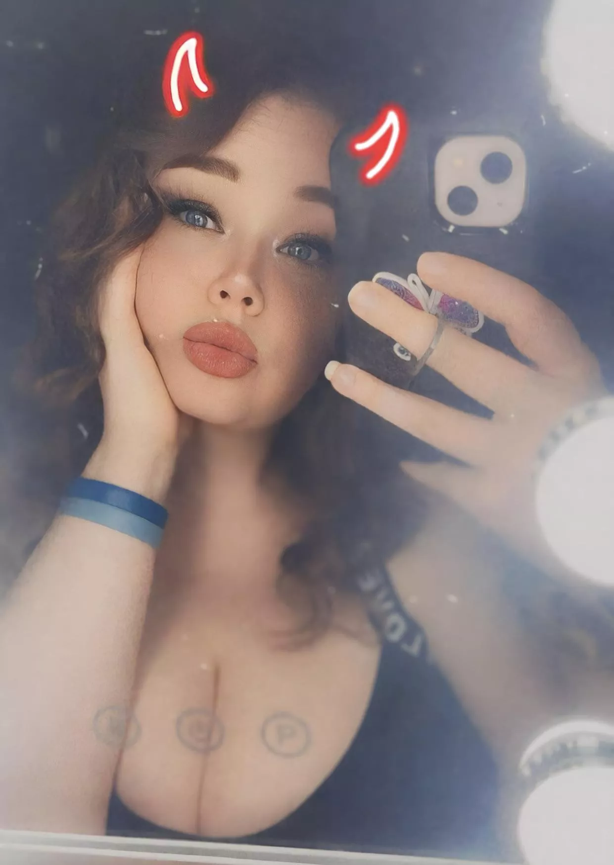 Hello! 👋 posted by channingswag97