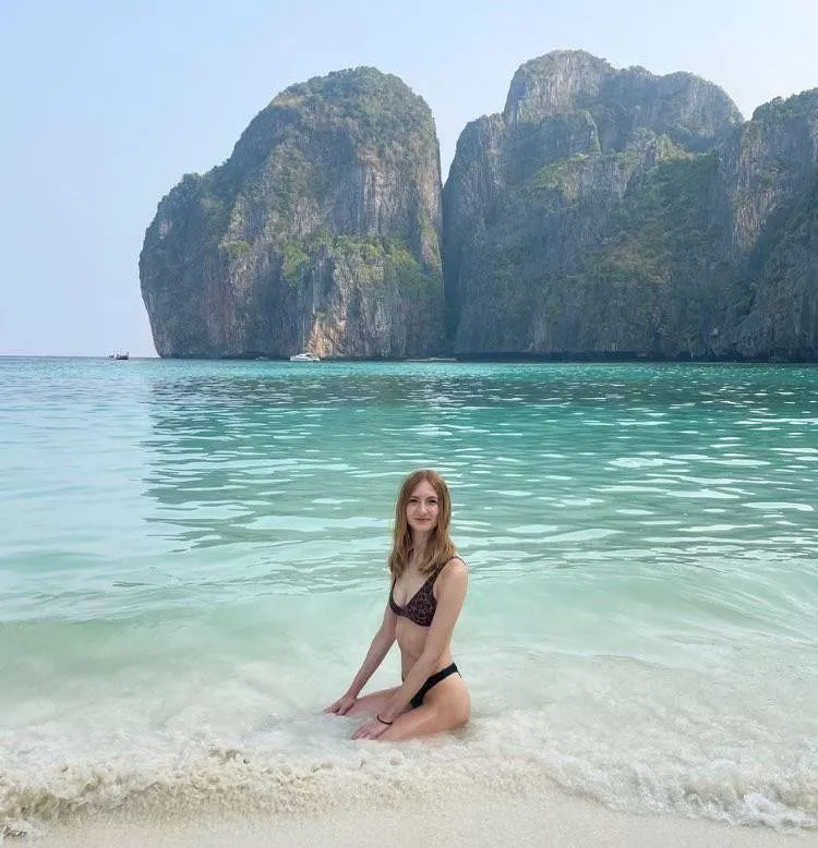 Holidays in Bikini are the best posted by phonyBrunt