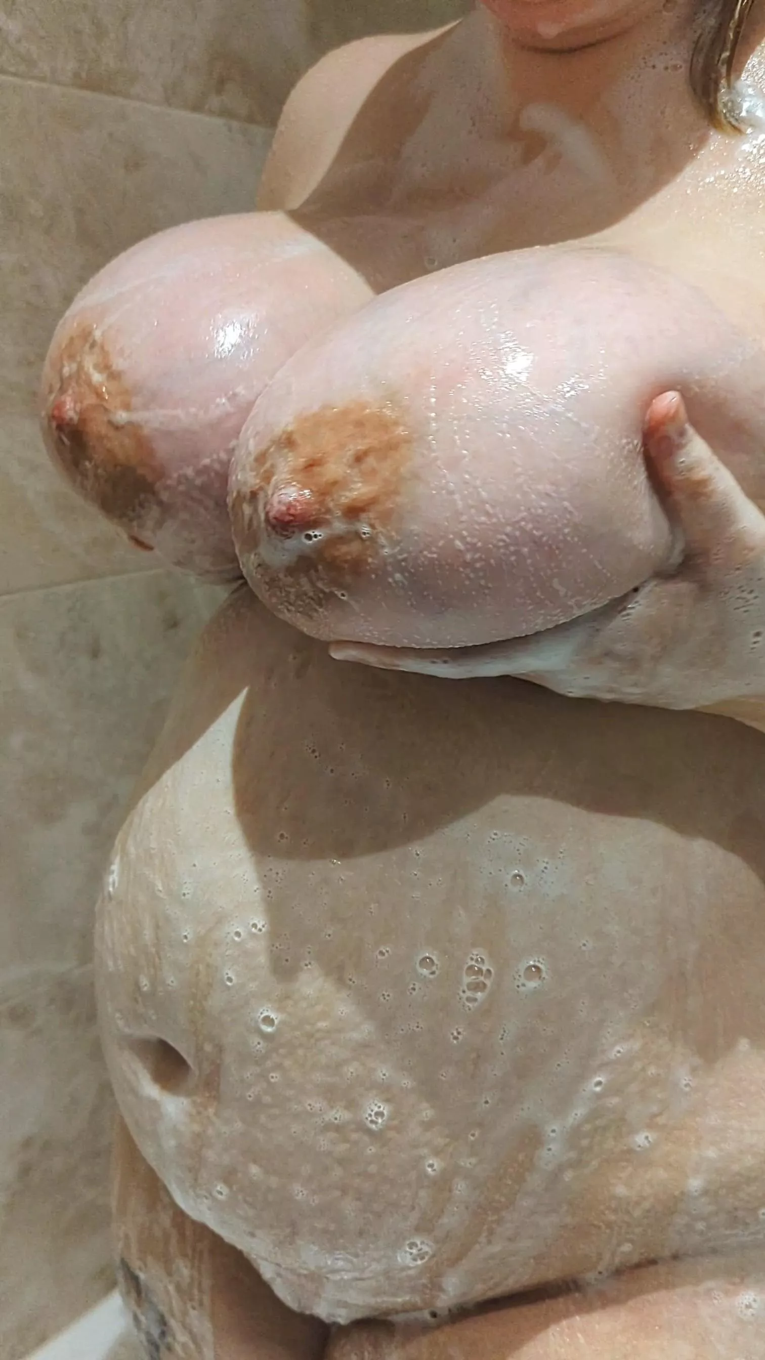 I hear pregnancy curves are loved in here? posted by BustyyBella34H