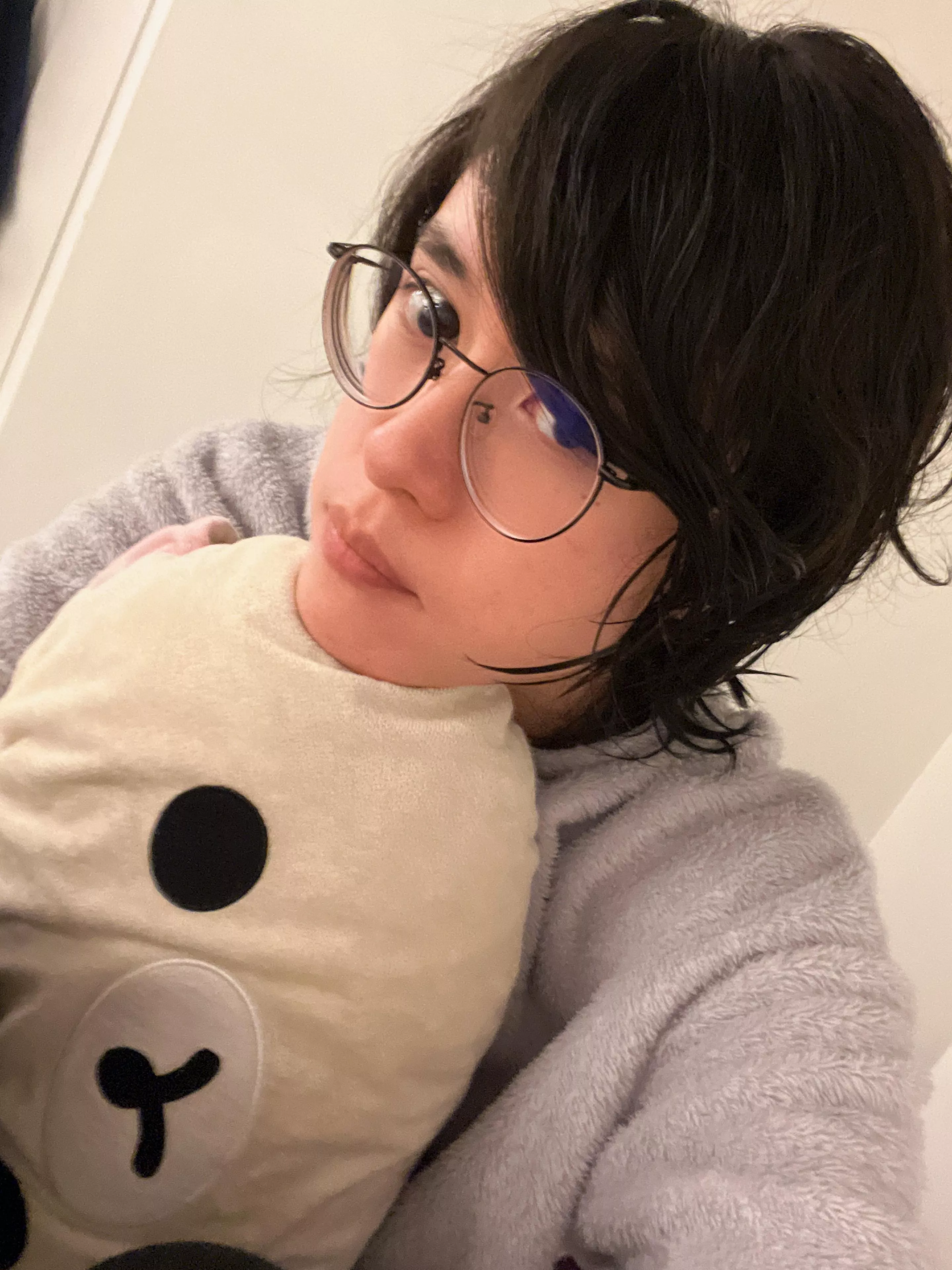 I just took a shower. My hair is not dry yet 🦁 posted by amberaether