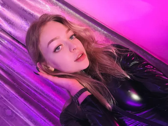 I need a hole for my big black cock? by VulgarPooultry