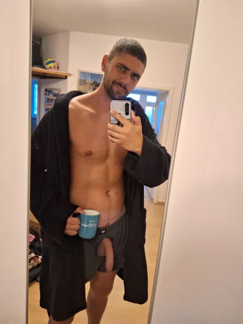 I open the door like this, what's your reaction? (M32) by TeflonD0N91