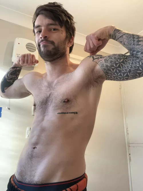 I smell freshhhh after my work out by EzraRhodes