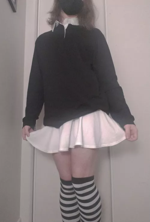 I'm so cute :3 by FemboyCapri