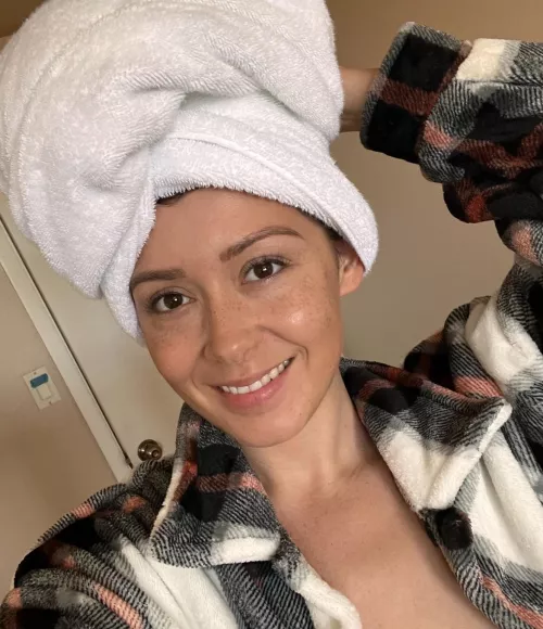 Little pic from my morning routine by Persuasive_Pussy