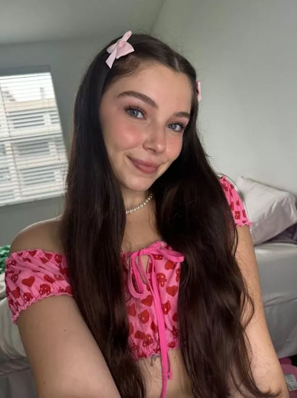 Love this pink crop top! posted by Leila_Gunjan