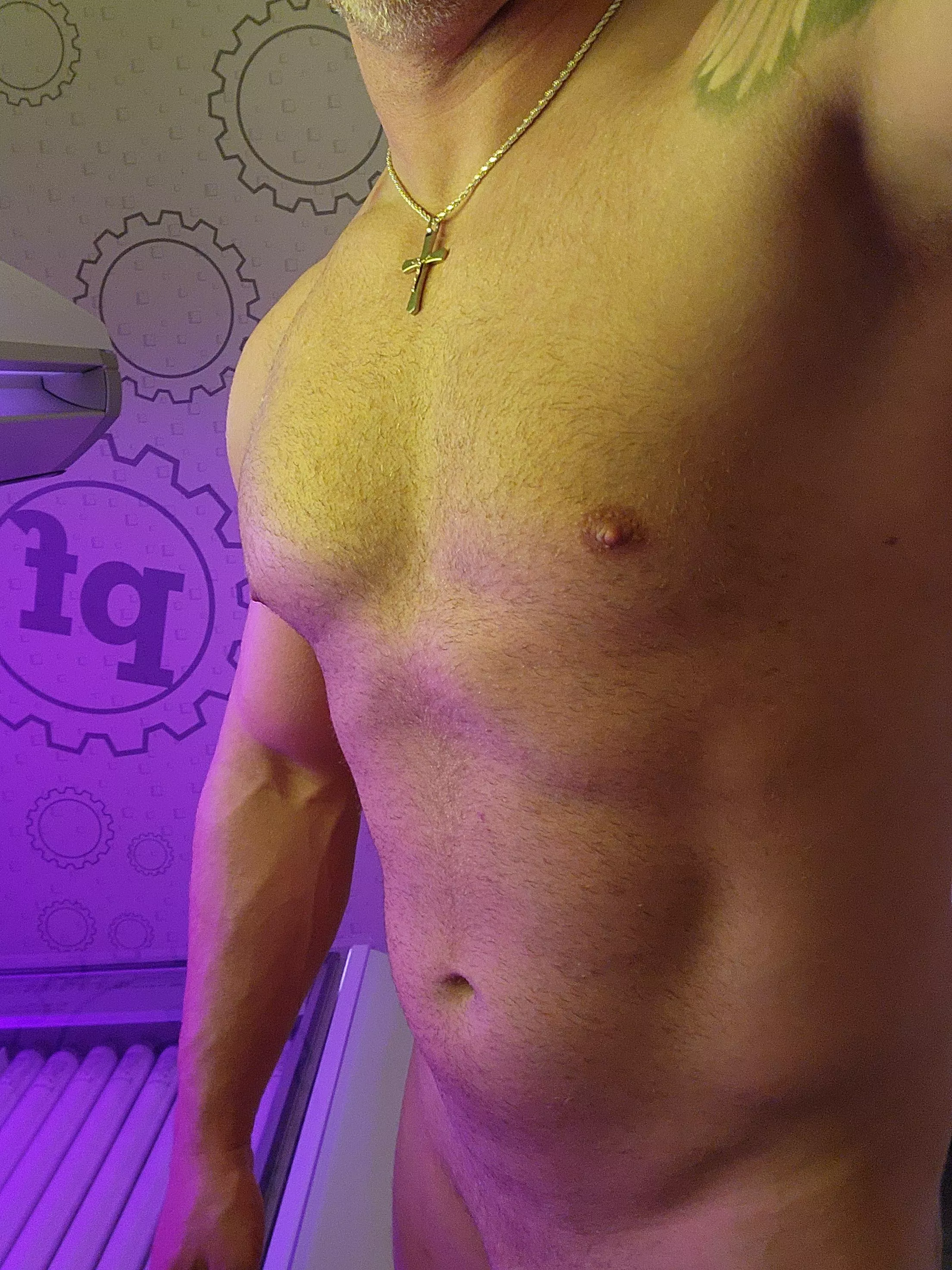 [M] Post-lift tanning is a must! posted by buff_nerd83