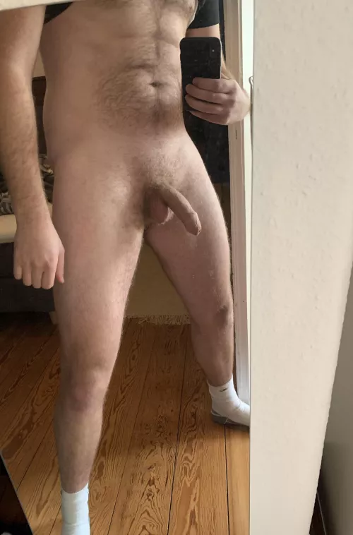 Mirror selfie that I’d send the Bros by InfamousAssist6347