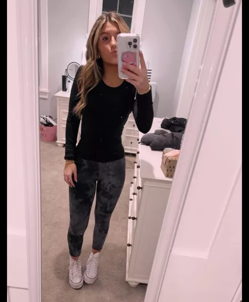 My god she’s amazing by No-Reflection4140