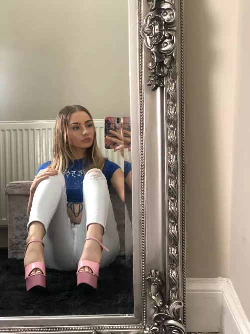 My new pink heels by alwaysstayfrosty