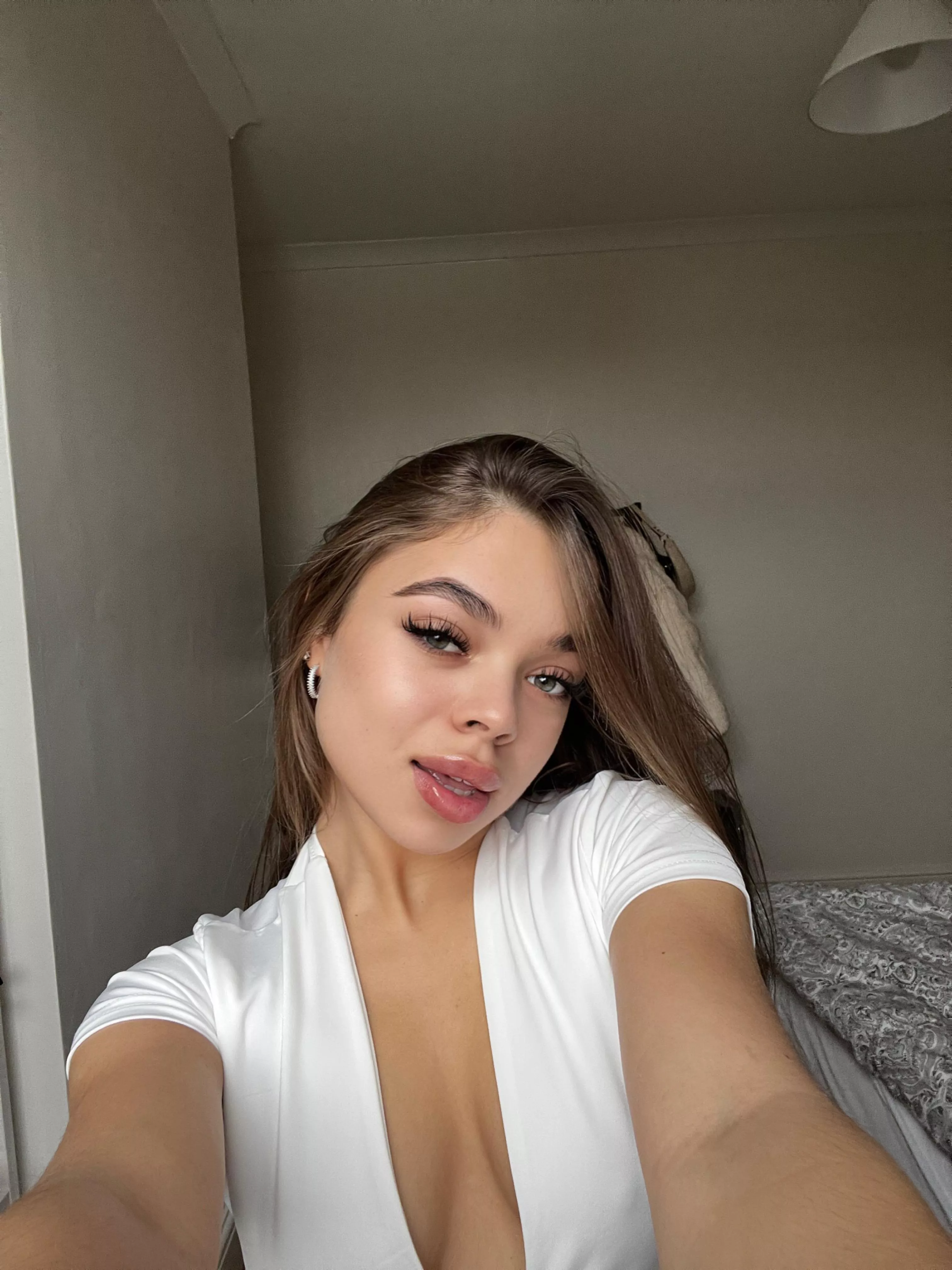 Petite brunette posted by Addison_Paul