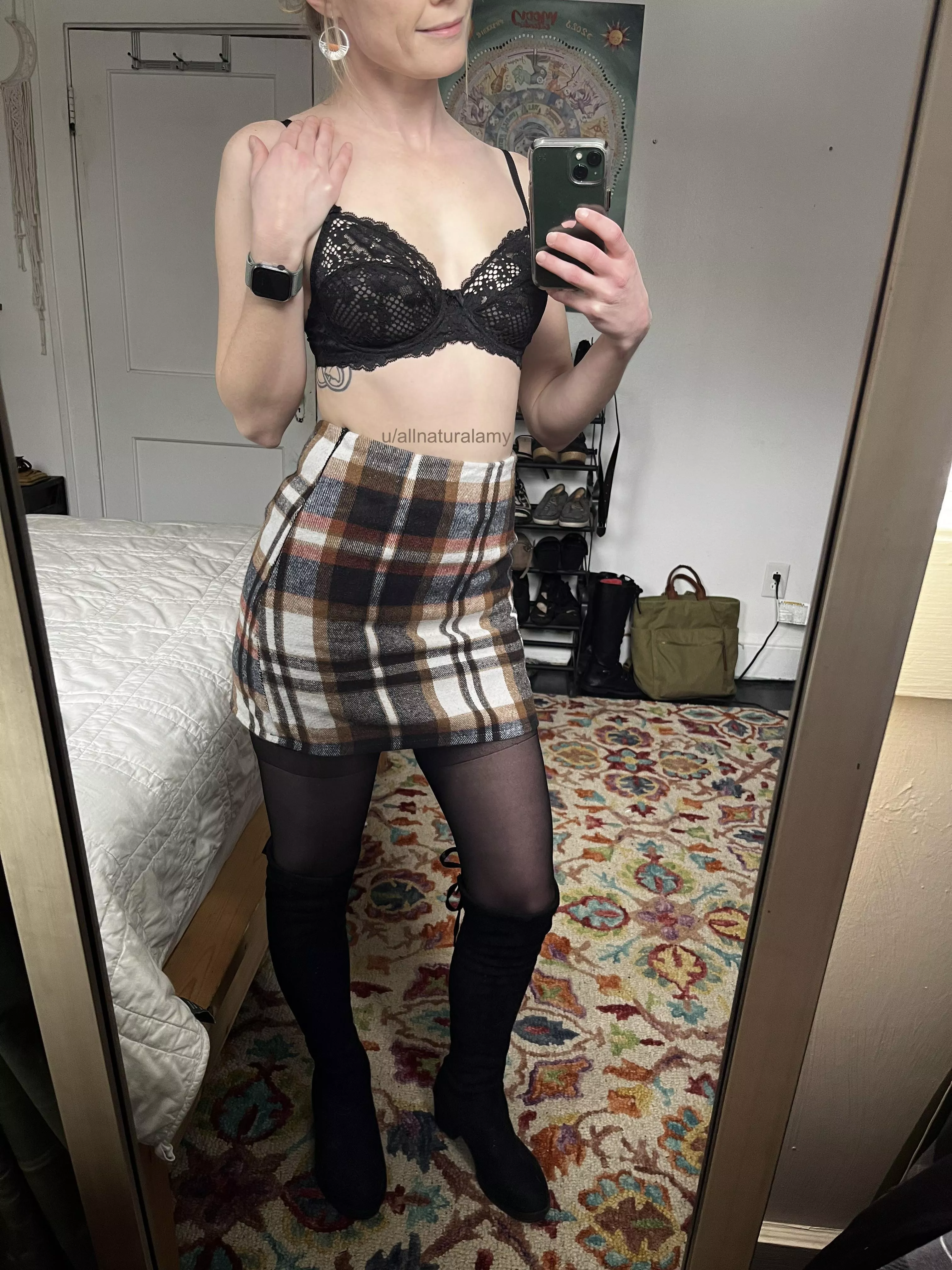 Starting to strip down after a long day...want to help? posted by allnaturalamy