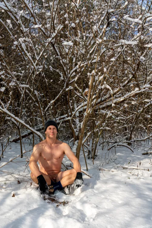 They say a little cold exposure is good for you! by publicnudefan