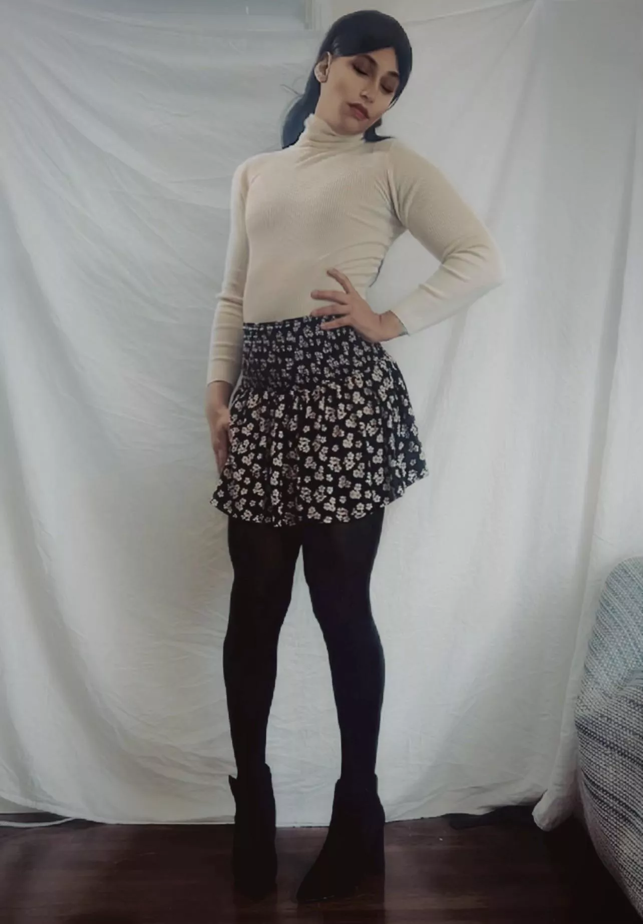 🥰 Who wants to help me pick my work from home outfit for tomorrow? posted by lexiifloresxo