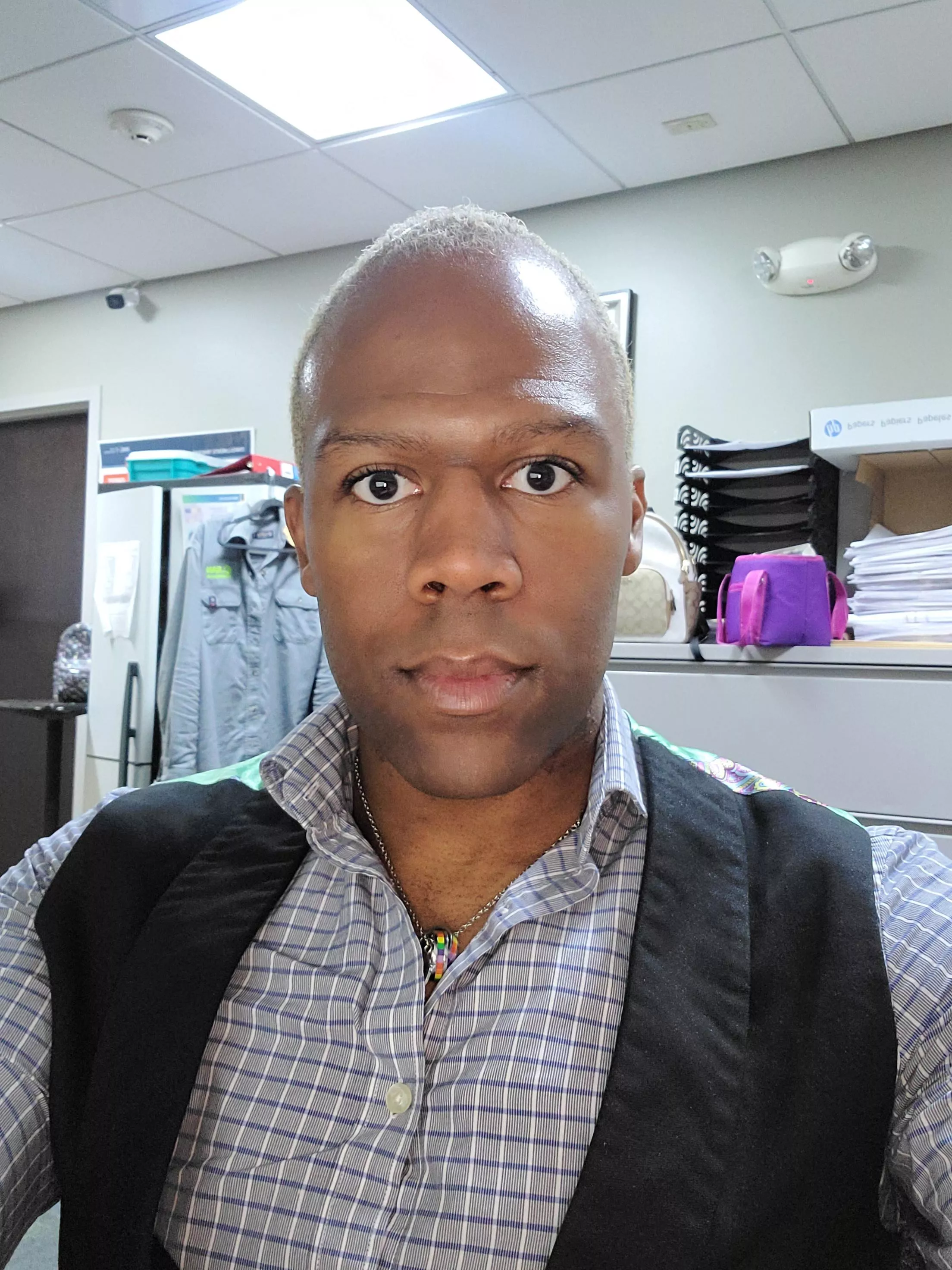 Working third shift, feel free to help keep me company. posted by Whatwhat2049