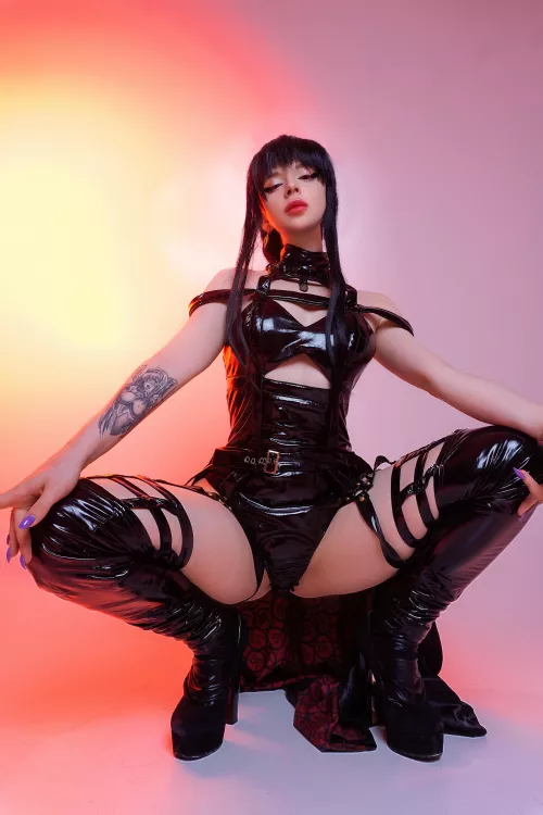 Yor Forger cosplay by puddingu_desu by airinyan