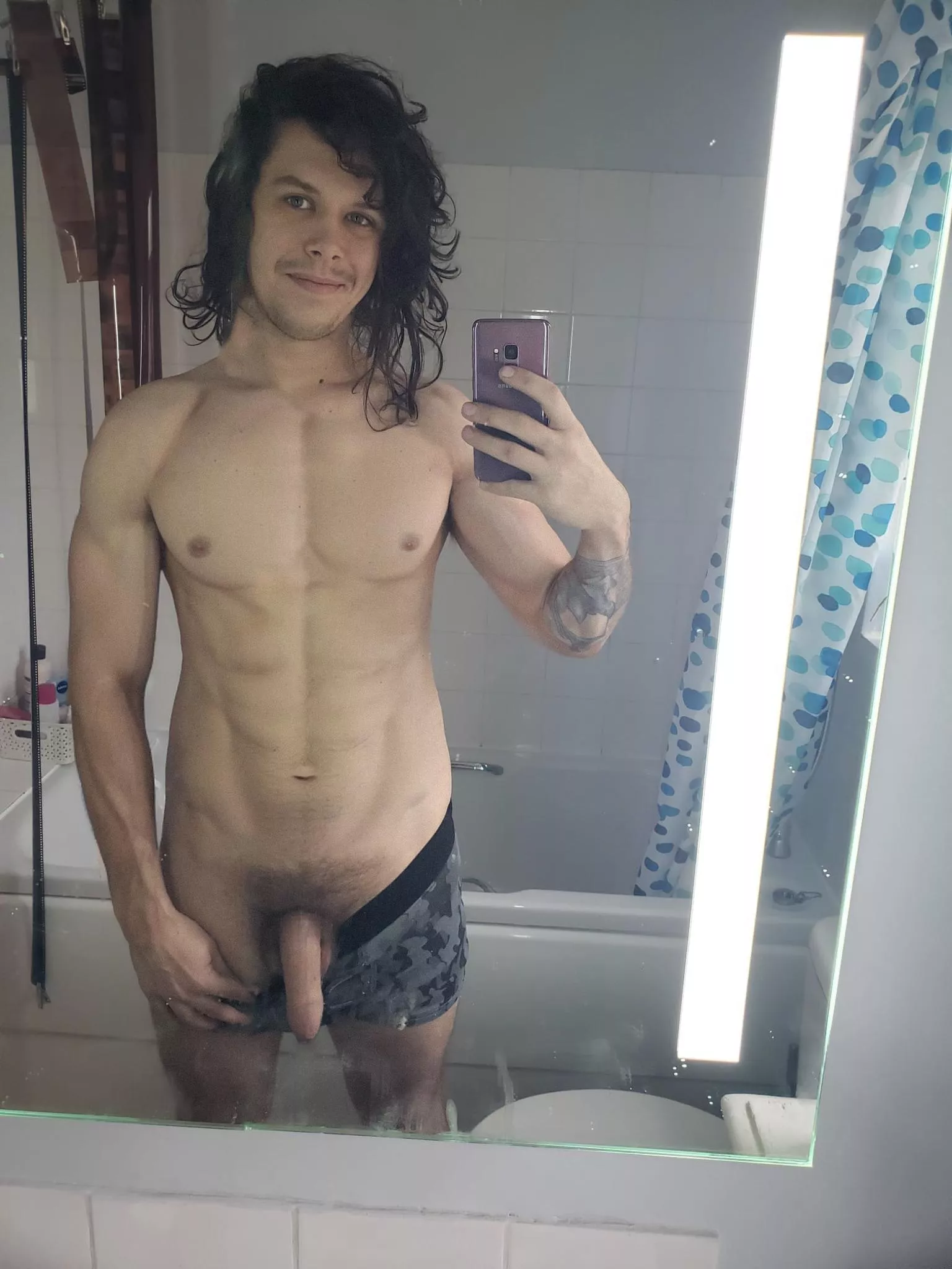 you into emo lads who lift? posted by tylercreature