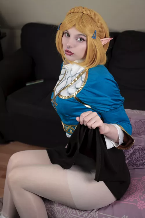 Zelda in stockings by me :3 (BunBun) by BunBun_Cos