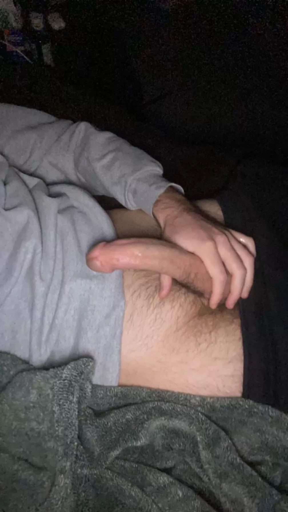 21 horny asf come help me dm me posted by KeyVisible727