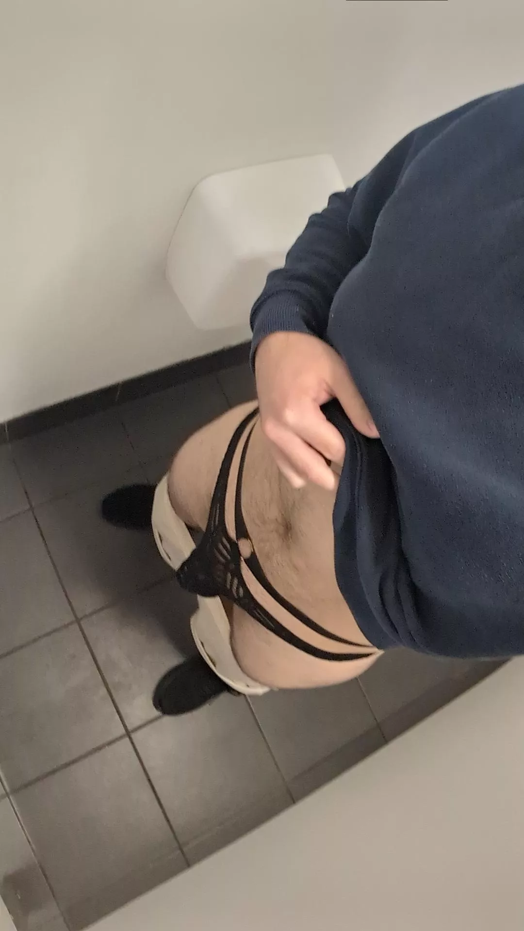 23, all laced up posted by 5ilv3r5il3nc3r