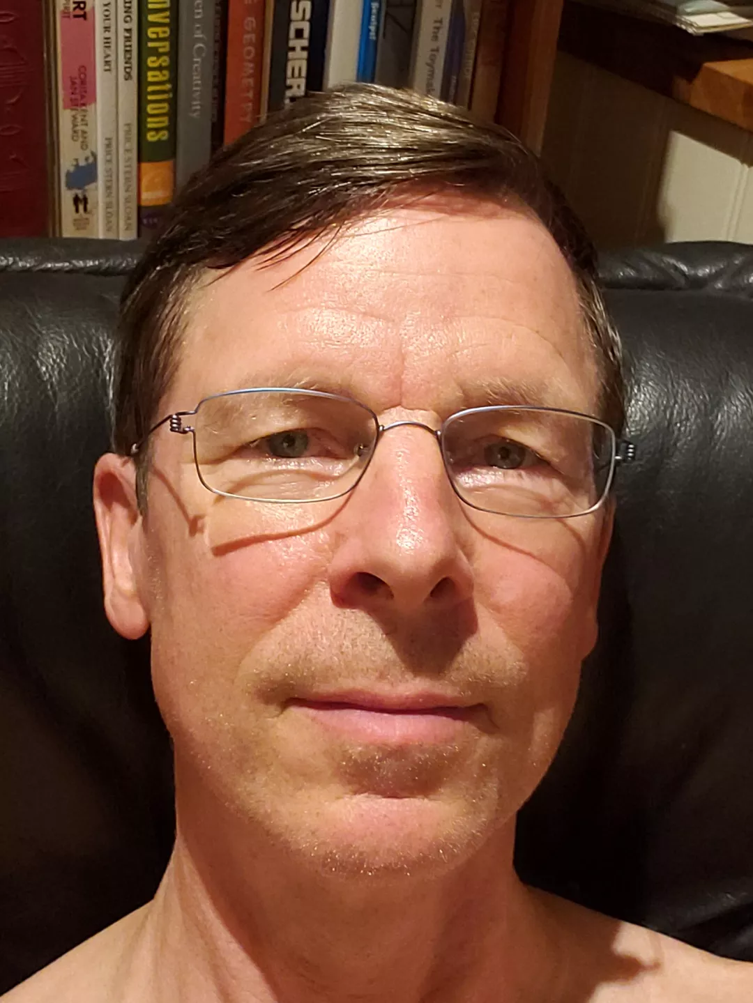 54 fit for very fit guys any age. Must show face. Send photo or video to start. Vtalk99 posted by vtalk99