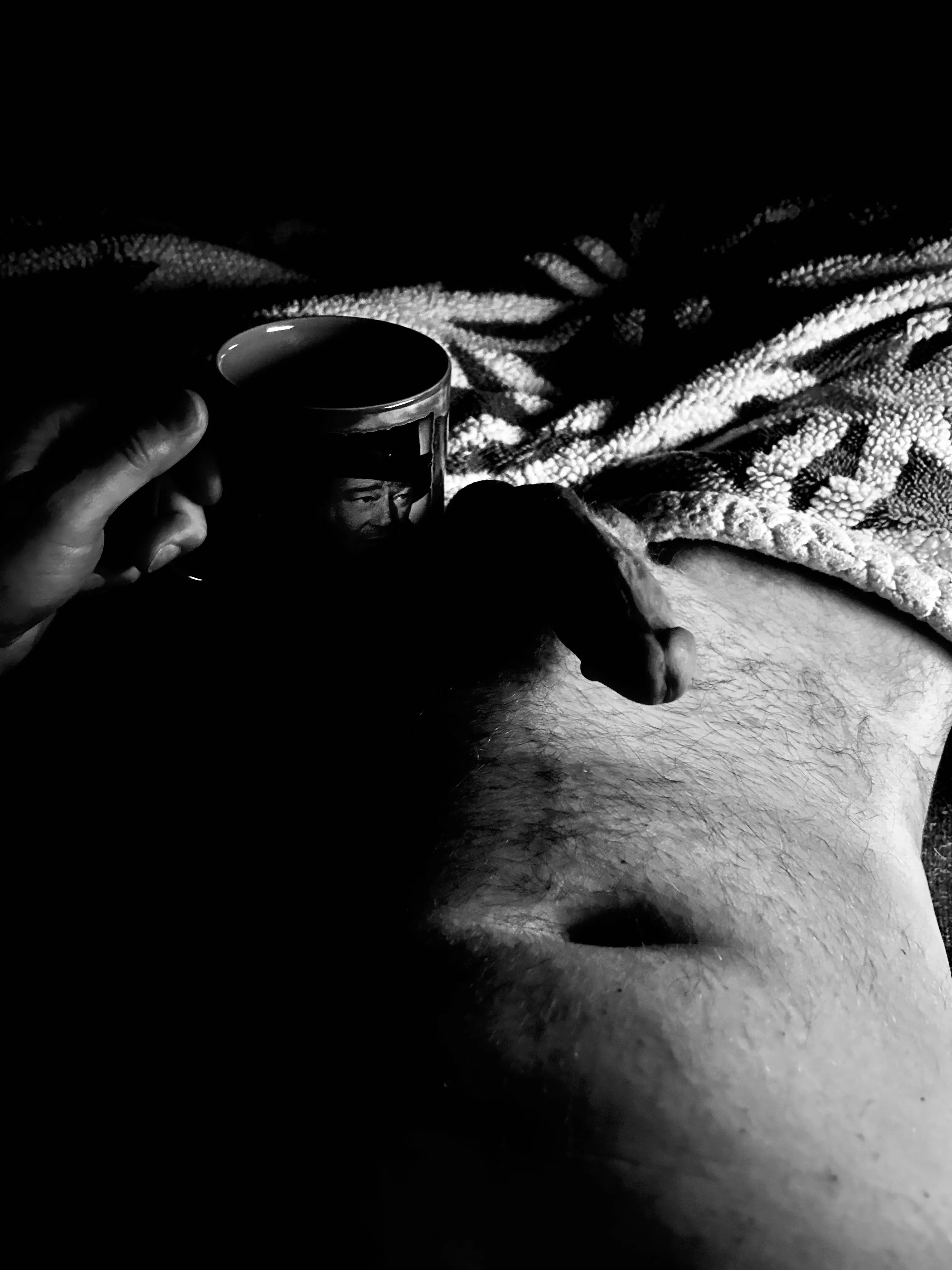 A lingering gaze posted by mufasjg