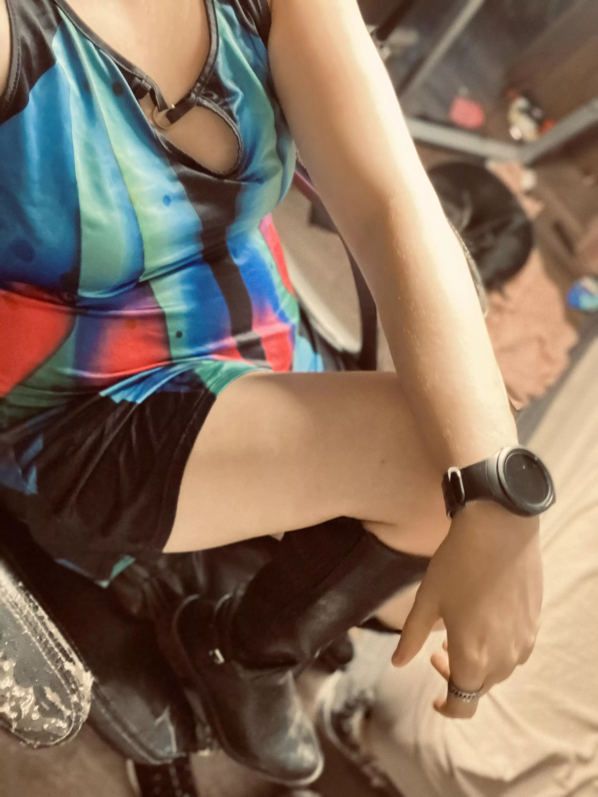 Be a good boy and kneel posted by sarah-maxx