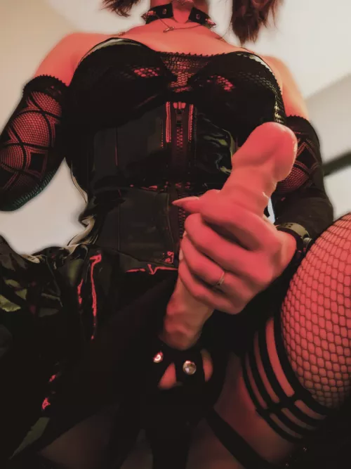 Be a good little servant and worship my cock by duke2071