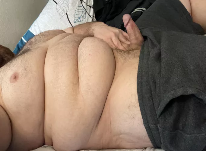 Big hairy and I love to fuck by bobbyhill2805
