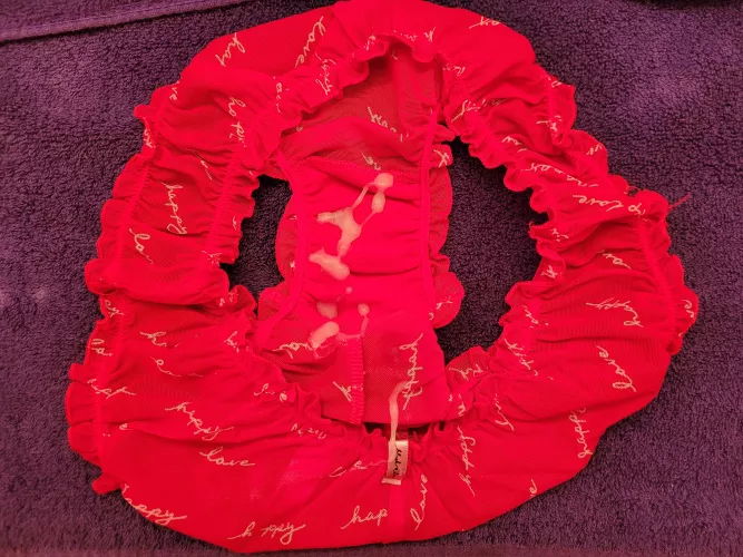 GFs Valentines panty used early by 20BigDawg20