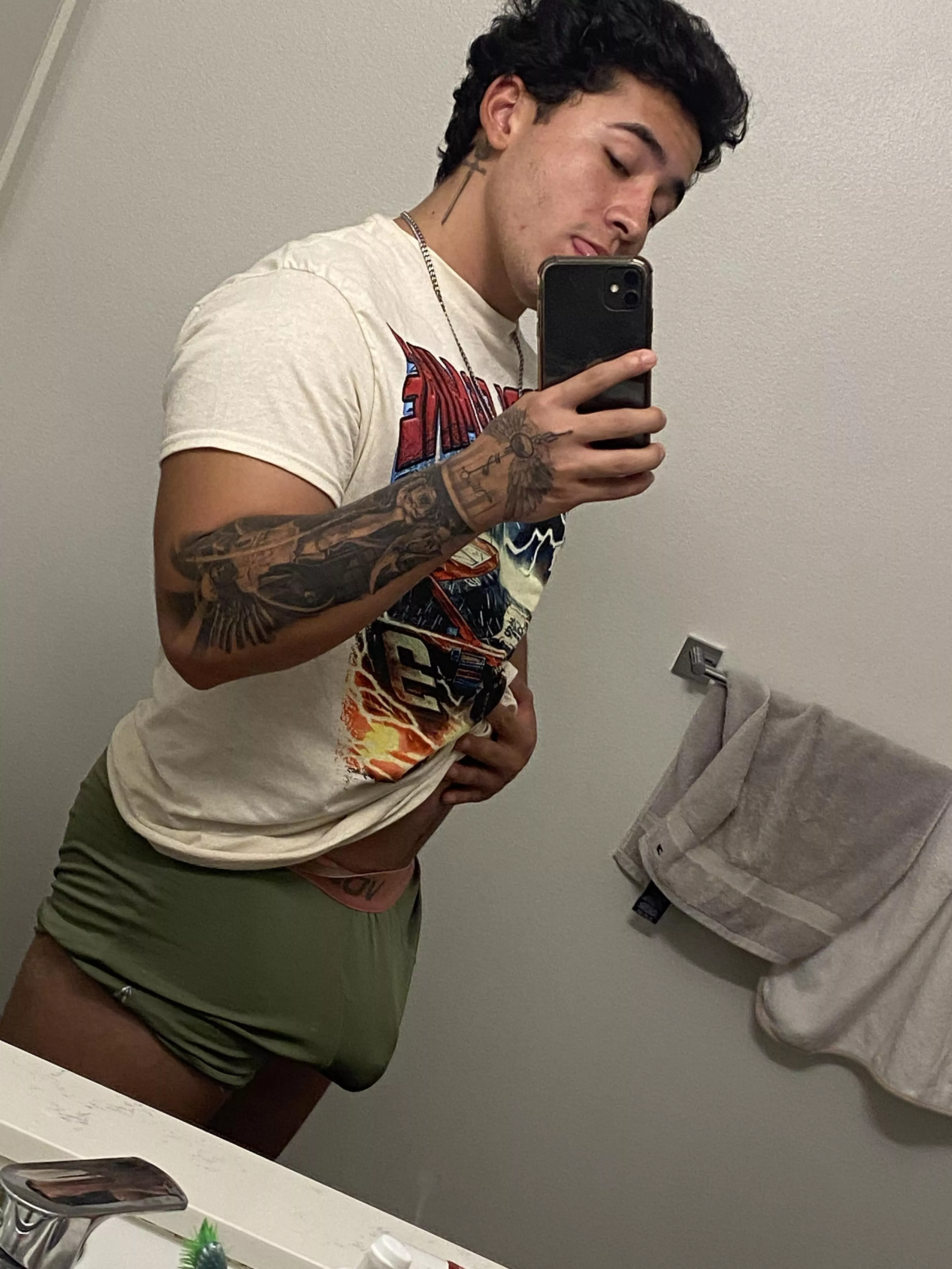 Goodnight to all 🤪😈 posted by Zjose040