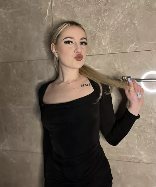 gorgeous pout by RegularTheology