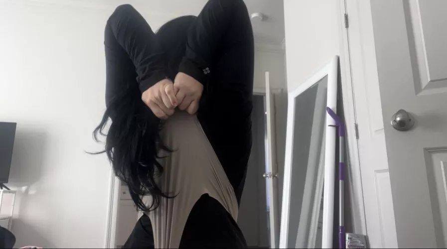 Help me get them over my head 🥺 by hanna_bannah