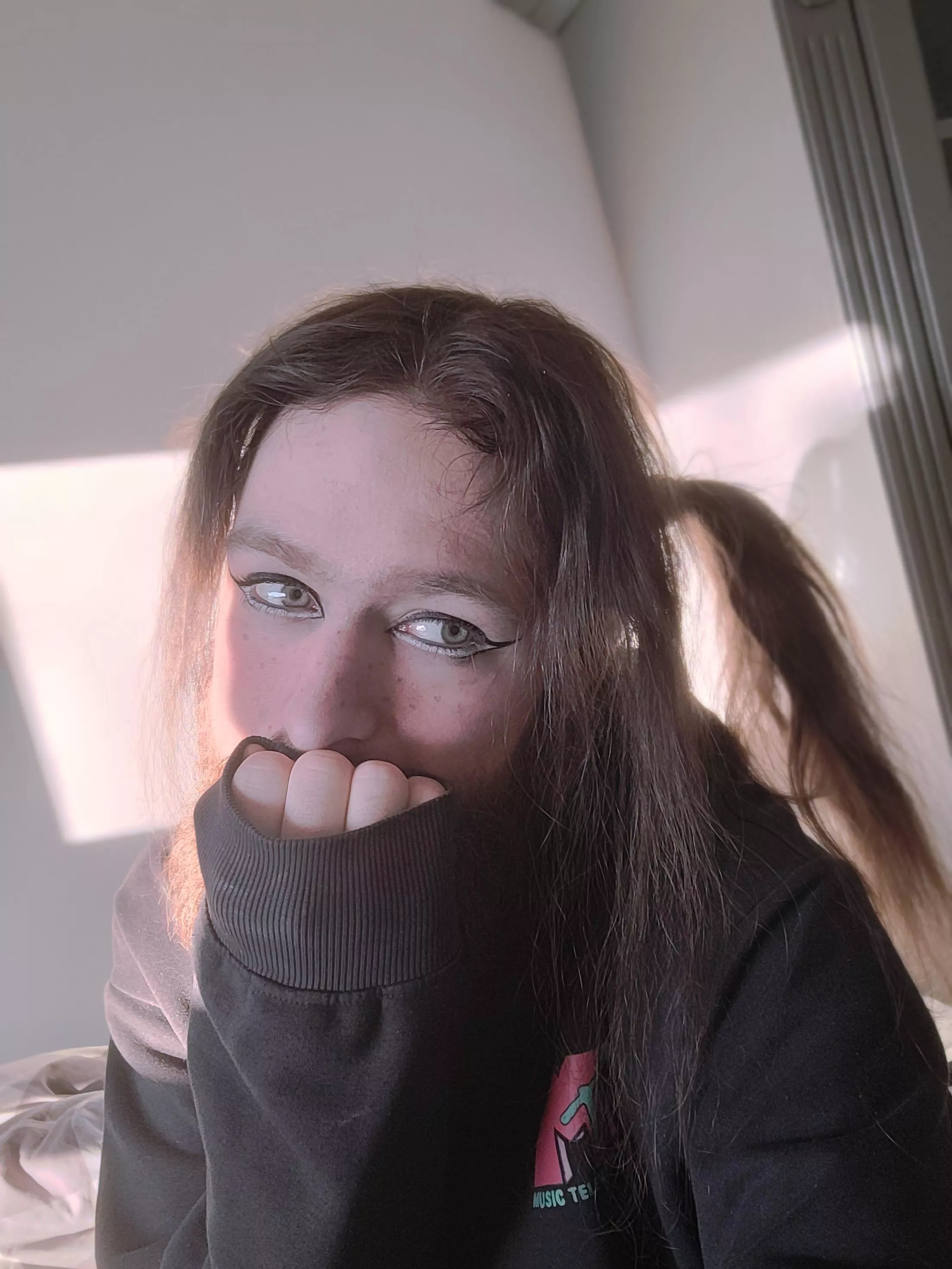 Hey cuties :3 posted by PieInteresting9977