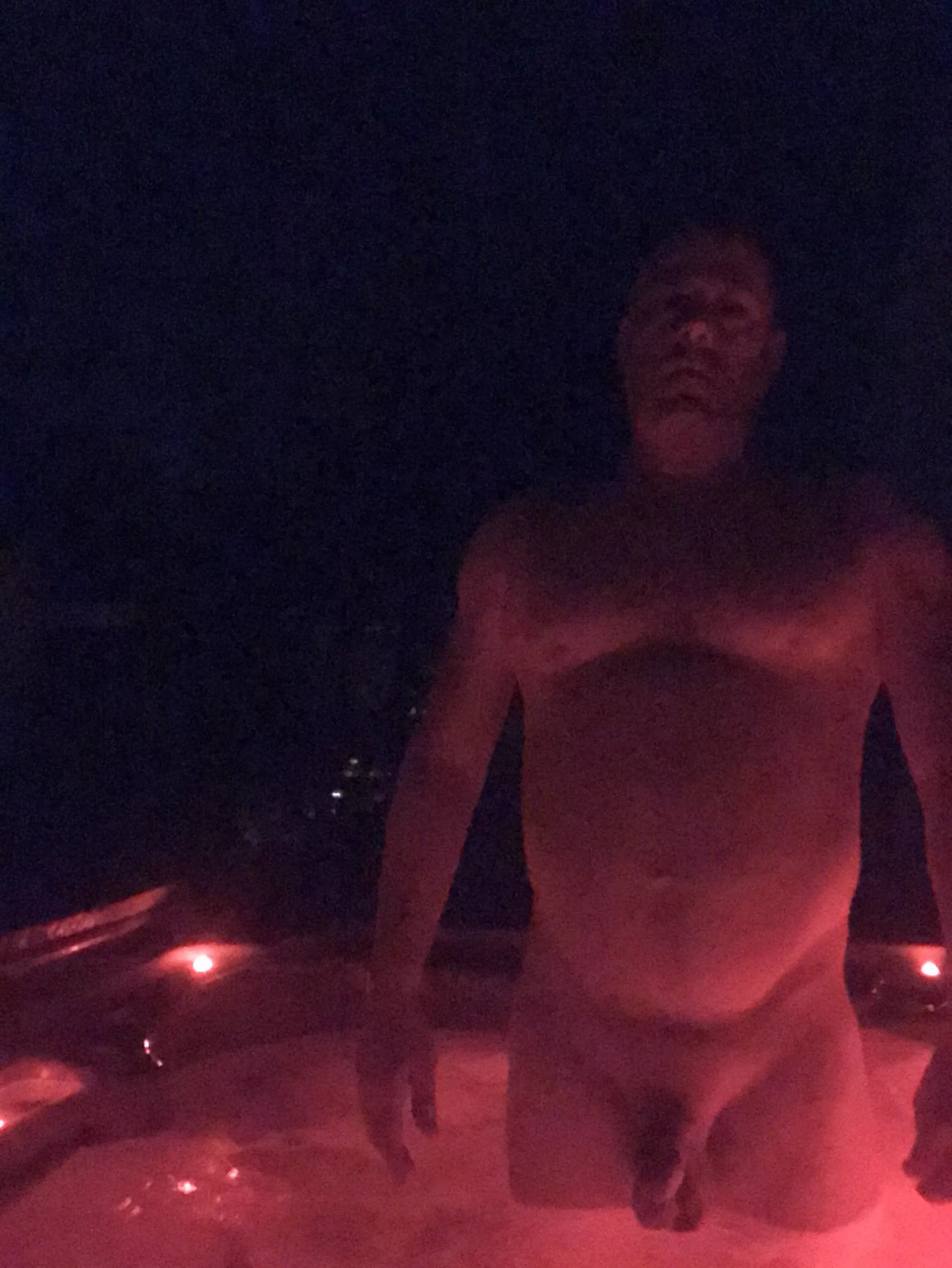 Hot tub nude (m) posted by AgencyExpress5092