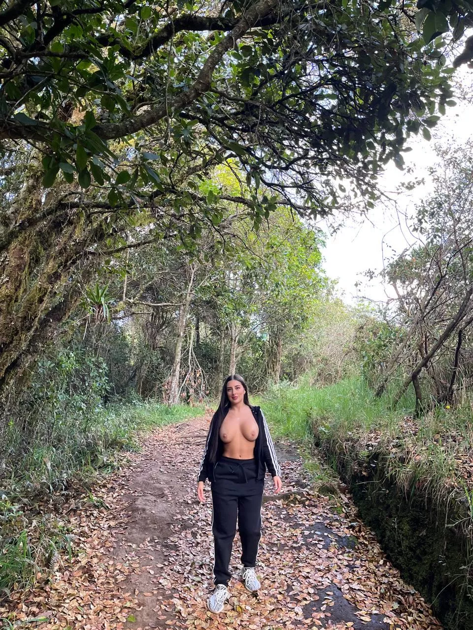 I don't wear a bra during a workout posted by StatuzNews