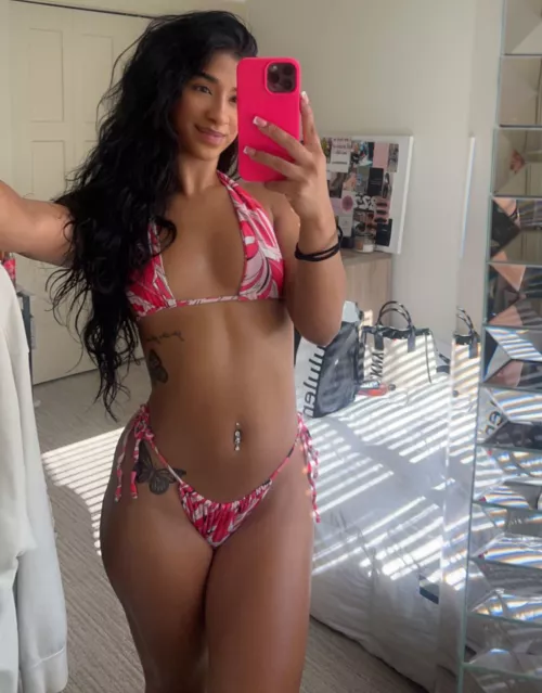 I feel sexy in this bikini by _Sexxxyy_