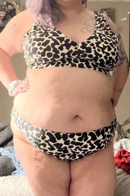 I think I am past do for a milking would you help milk me? (OC) by Relative-Dare1960