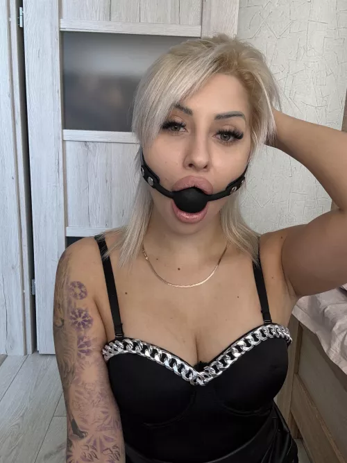 I'm ready to move on, tie me hand and foot by favorable_reader