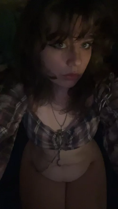 Is my tummy weird? by Cleopatrass