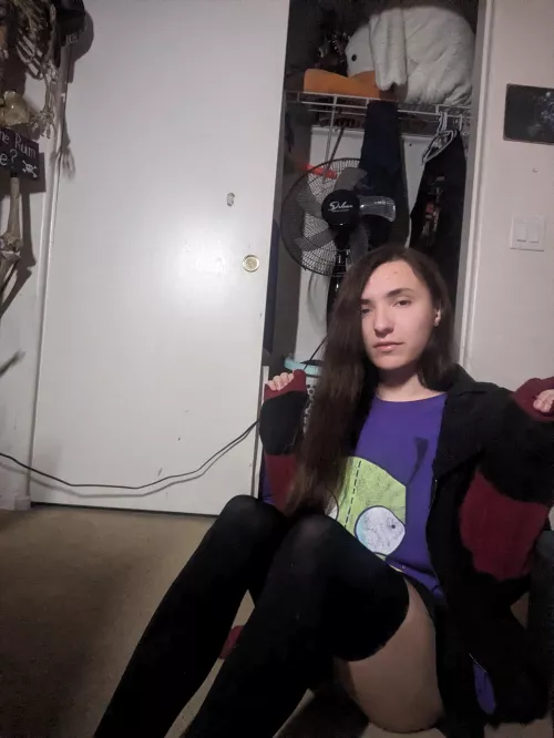 Just curiosity, how many of you can actually show me (as in pictures) how you would keep me? by RennocInsanity