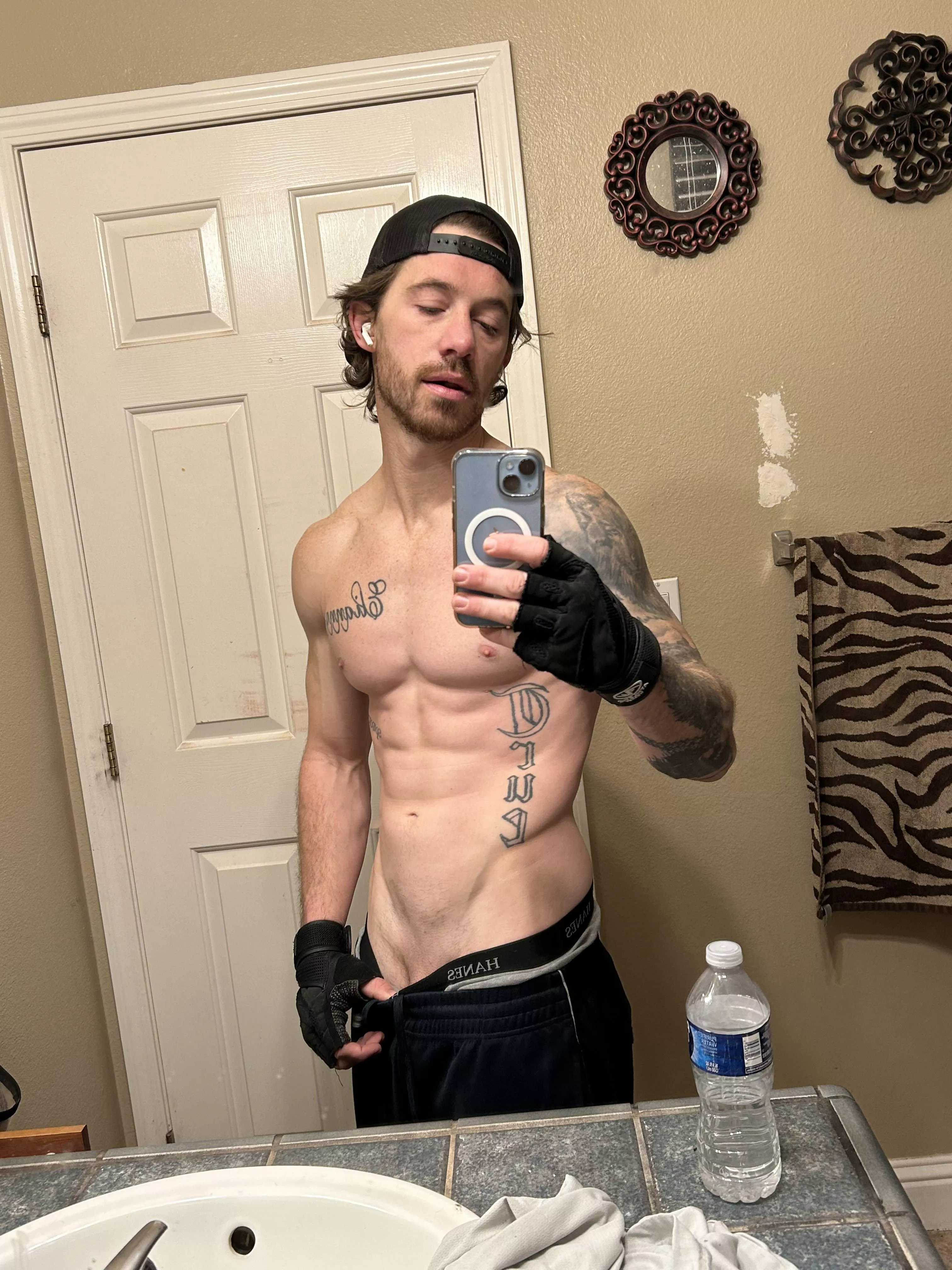 leaned out and horny let’s go!! posted by Moist-Illustrator-57