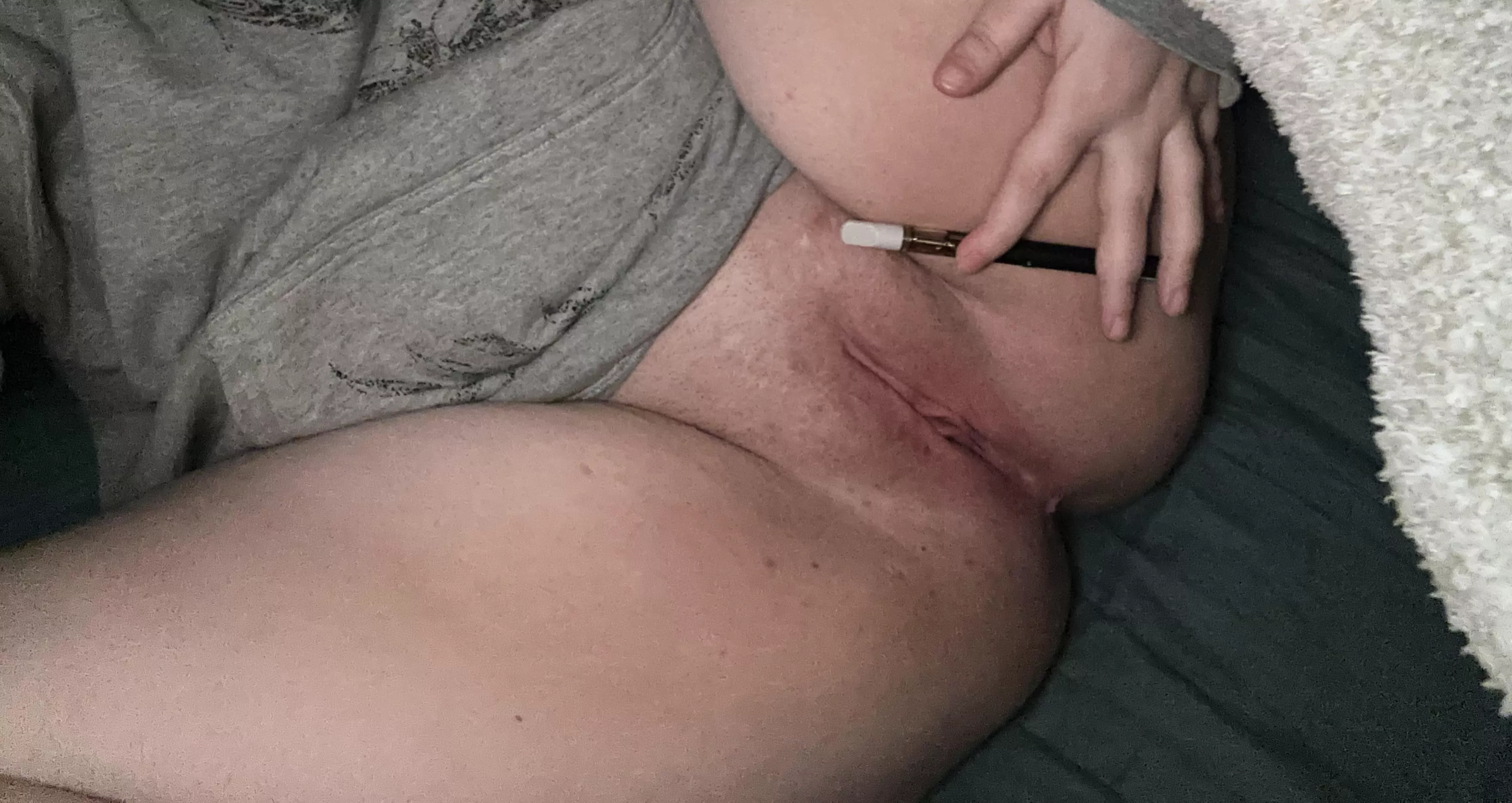 Lick me (f) posted by FlirtyPancakes17